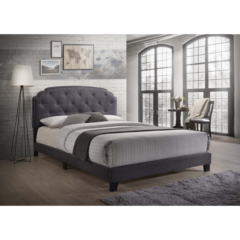 Grand lit en tissu gris Tradilla