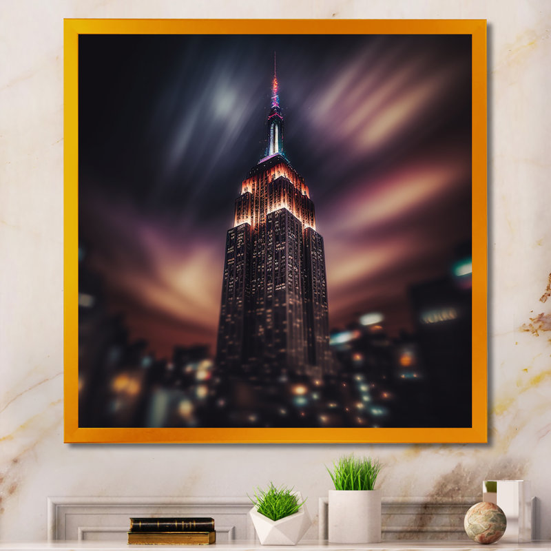 «Empire State Building Tilt Shift in the Night Lights V», reproduction sur toile, H 30 po x l 30 po x P 1 po