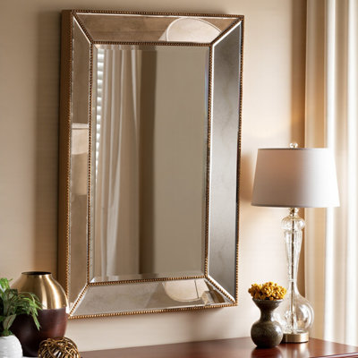 Miroir d'appoint mural Kith H 35,7 po x l 23,79 po x P 1,7 po Kith