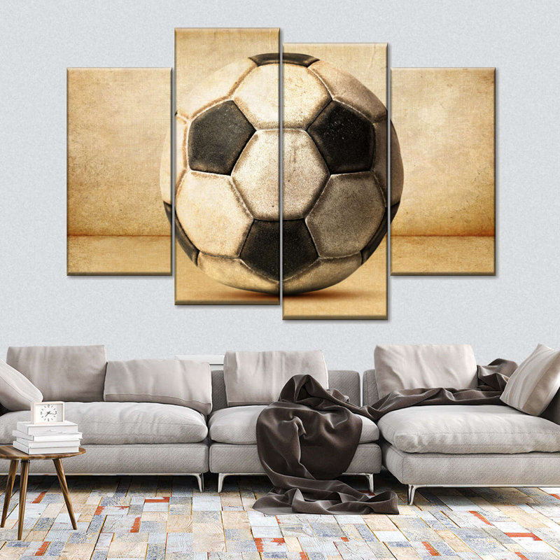 Ensemble de 4 balles de soccer sur toile Old School, H 42 po x l 68 po x P 1,25 po