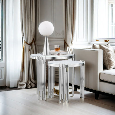 Latinne Nesting Tables