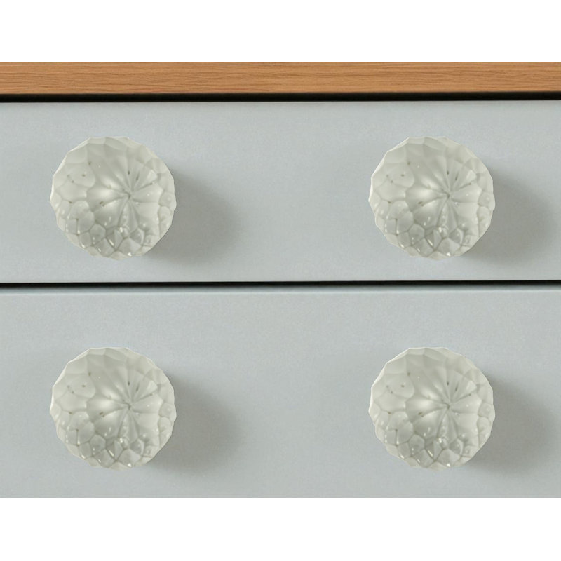 Ensemble de six boutons de tiroir sphériques en verre blanc givré