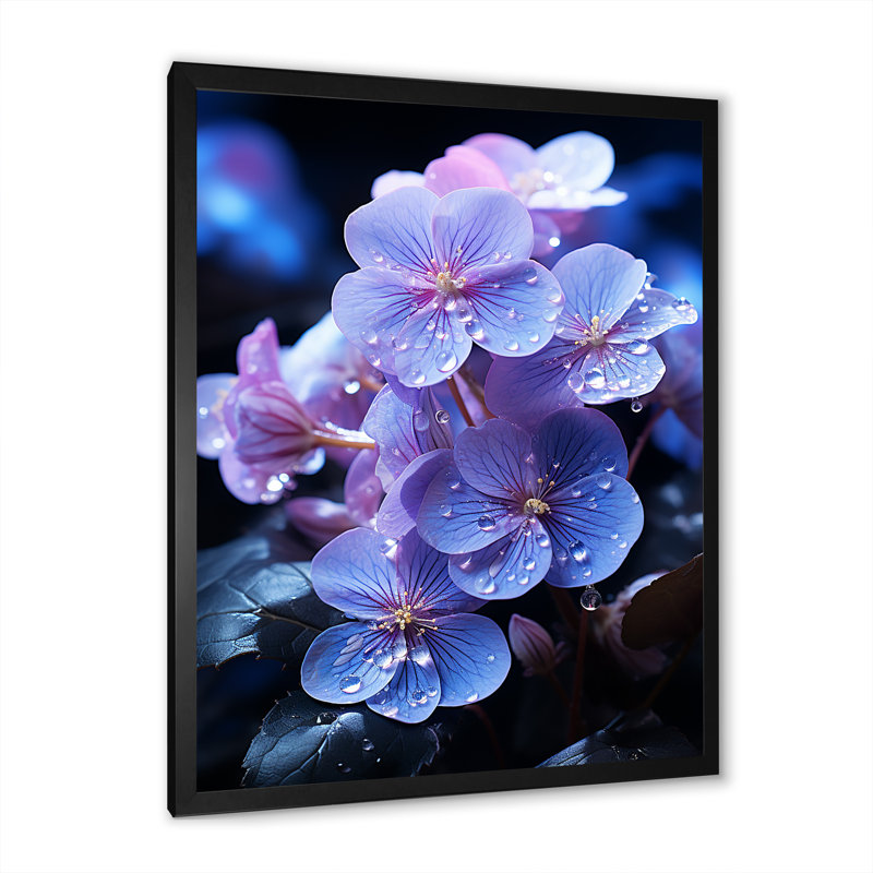 «Violets Illuminated By Moonlight I», reproduction sur toile, H 40 po x l 30 po x P 1,5 po, Cadre simple noir