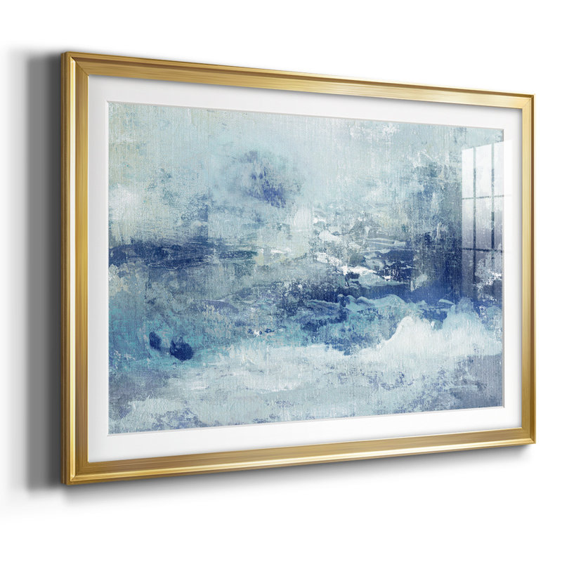 Blue Cloudscape - encadré, impression encadrée avec biseau mat et verre, Or, H 19 po x l 27 po x P 1,5 po