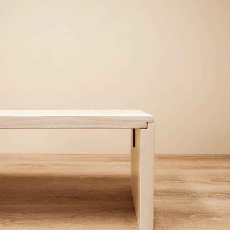 Table basse en bois massif Branda, H 15 po x L 36 po x l 18 po, Blanc délavé