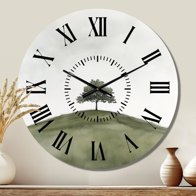 Horloge murale ronde en métal « Arbre solitaire au sommet de la colline » - Nature verte