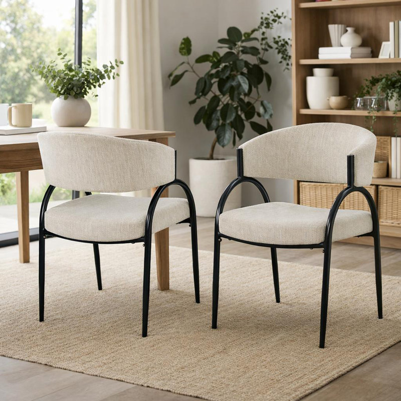 Ensemble de 2 chaises de salle à manger, coussins en tissu beige, pieds arqués en métal noir