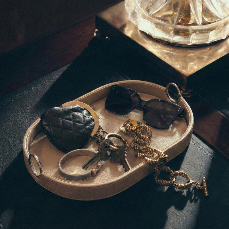 Saddle Leather Oval Tray In Stainless Steel