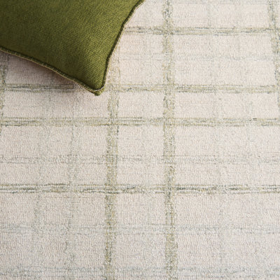 Ilyaas 141 Hand Tufted Wool/Cotton Plaid Indoor Use Only Rug in Sage/Ivory