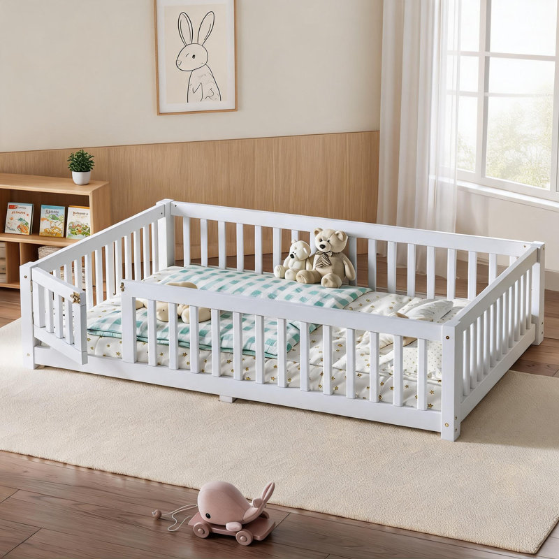 Lit double pour enfant avec garde-corps de sécurité et porte d'entrée, fabrication en contreplaqué de pin, blanc doux, Blanc