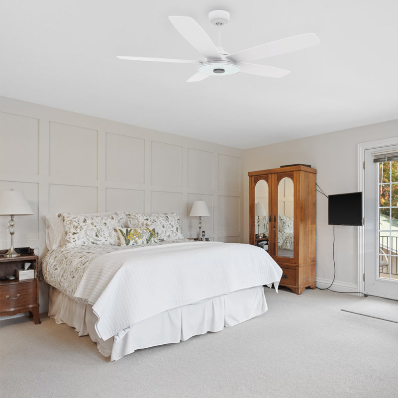 Ventilateur de plafond intelligent intérieur / extérieur Journey de 52 pouces, ensemble d'éclairage à DEL à intensité variable et télécommande, fonctionne avec l'assistant Google, Amazon Alexa et les raccourcis Siri.