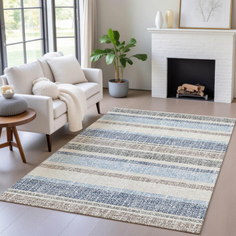 Tapis bleu marine Xhevrie intérieur / extérieur lavable à la machine, Rectangulaire 8 pi x 10 pi