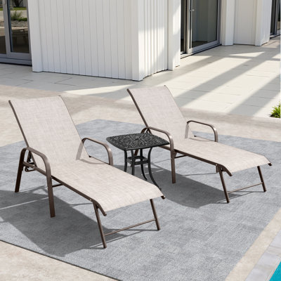 Chaise longue d'extérieur en aluminium avec table carrée