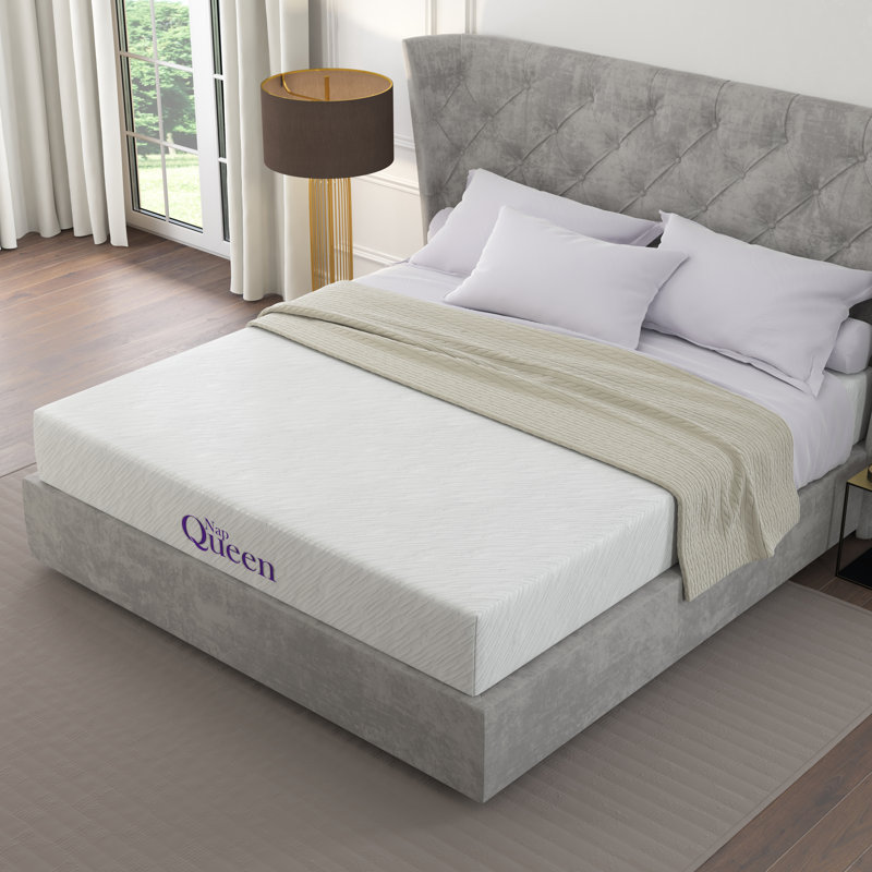 King Size White Gel Memory Foam Mattress with Innerspring