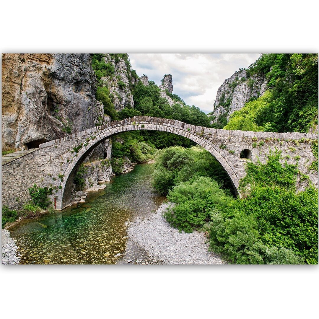 Leinwandbild Old stone bridge