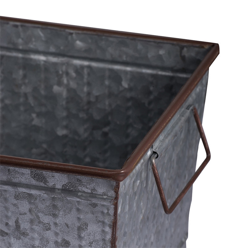 Set Of 2 Zale Rustic Metal Planters With Stands, L:20X12x19.5" S:16.5X9.5X14.5"