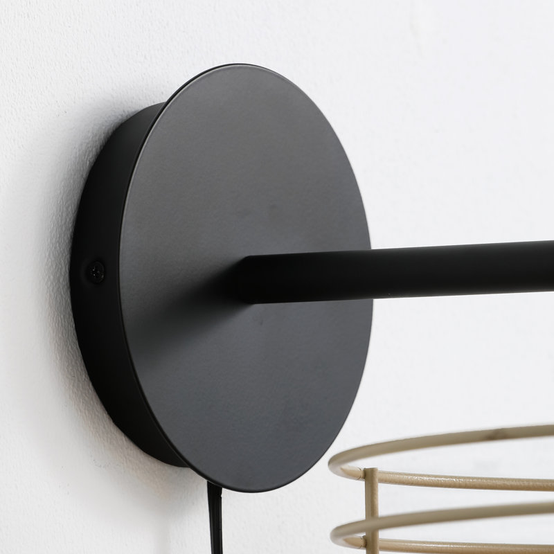 Plug-in Armed Sconce