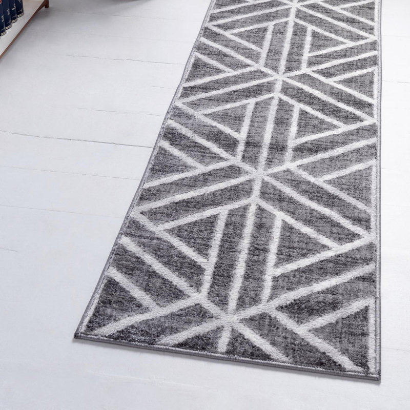 Quercioli Geometric Indoor Rug, Runner 2'11" x 19'8"