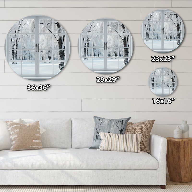 Winter Forest Window Views I - Paysages, art rond en métal, H 23 po x l 23 po