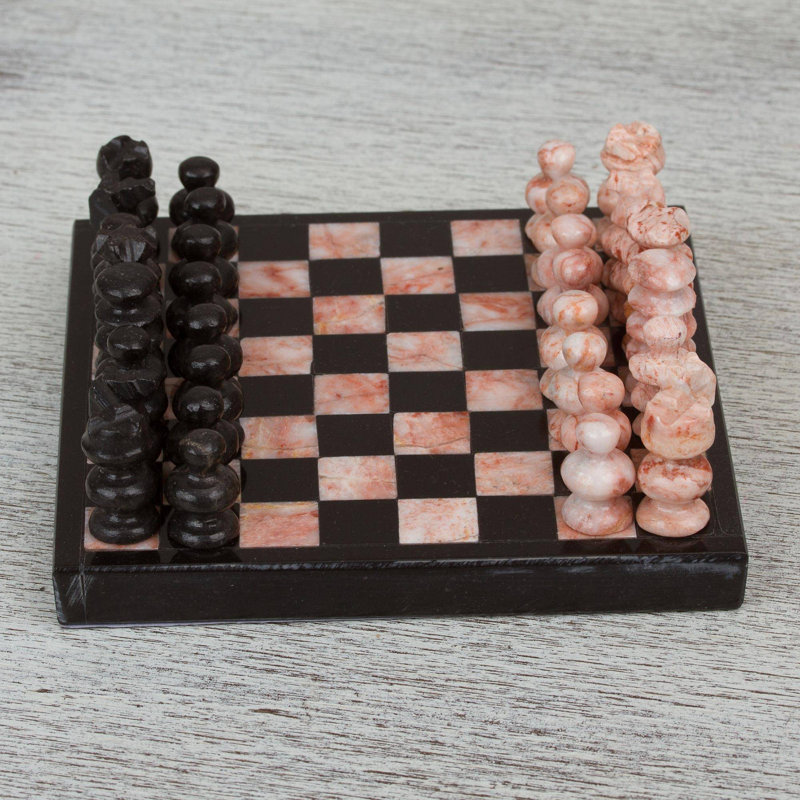 Jeu d'échecs noir Tia