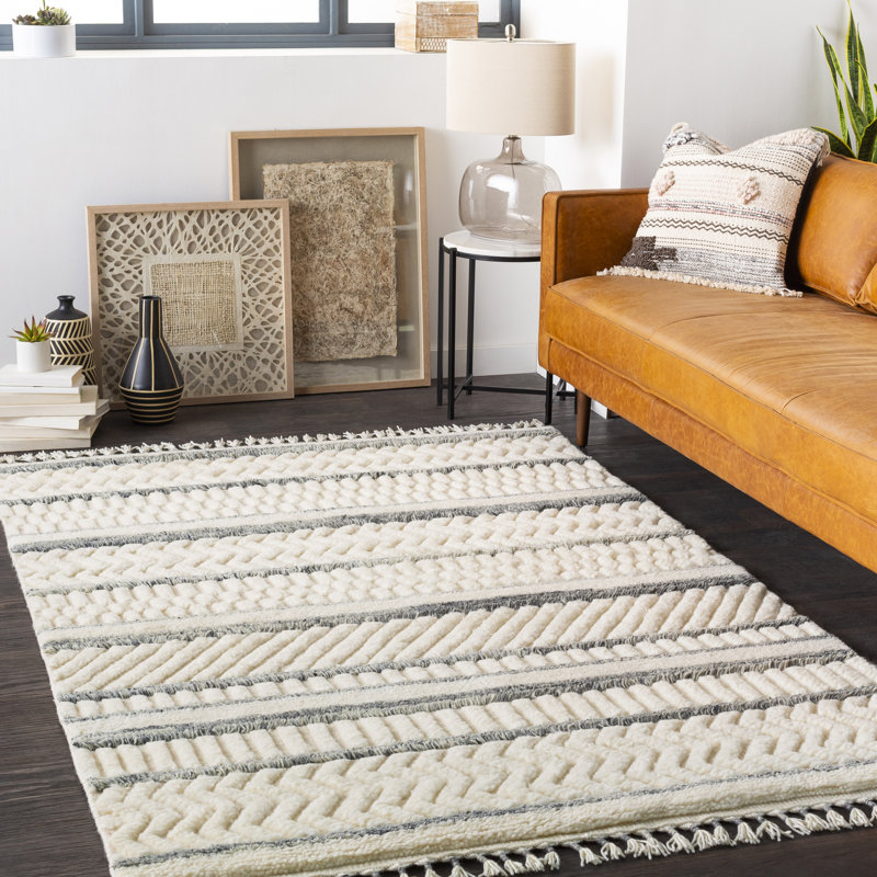 Meknes Wool Floral Area Rug, Rectangle 2' x 3'