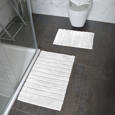 Shiwanda Ribbed Two Piece Bath Mat Set