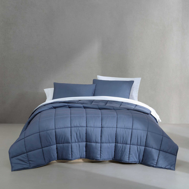 Ensemble d'édredon en peluche réversible Calvin Klein, Bleu, Grand édredon et 6 pièces supplémentaires