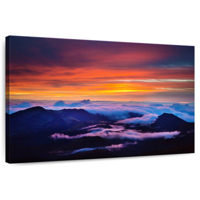 Ravi Haleakala Park Crater At Sunrise