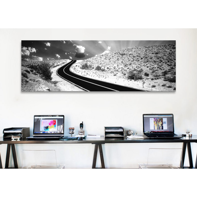 « road, las vegas, nevada », reproduction de photo sur toile, H 16 po x l 48 po x P 1,5 po, Cadre noir