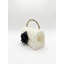 Bougie sculptée classique et blanche Camelia Classic Couture-122632759