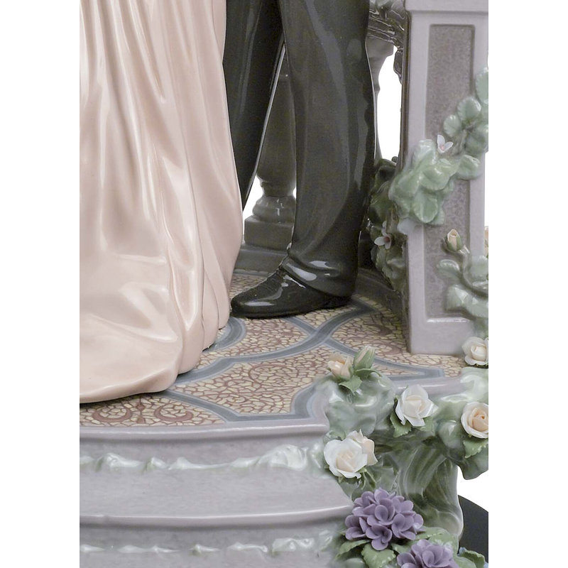 Moonlight Love Couple Figurine