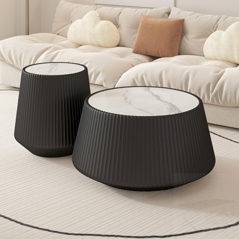 Table basse en cuir fritté clair avec dessus en pierre, motif unique pour les meubles de salon modernes