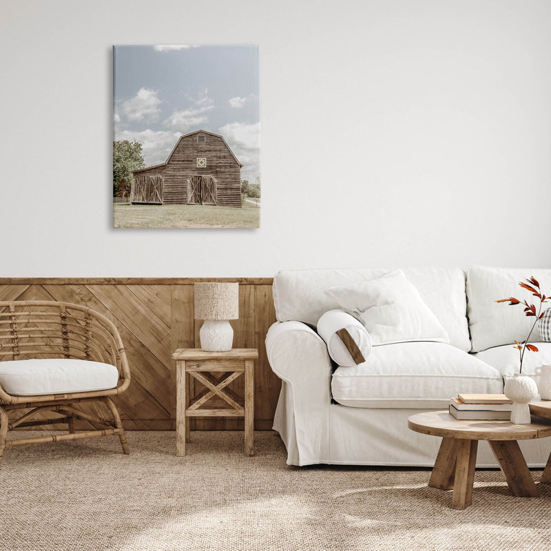 «Peaceful Country Barn Farmland», estampe numérique par Jennifer Rigsby, H 40 po x l 30 po x P 1,5 po, Toile tendue