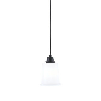 Luminaire suspendu Huntley, fini noir mat et verre opale blanc 5,25 po