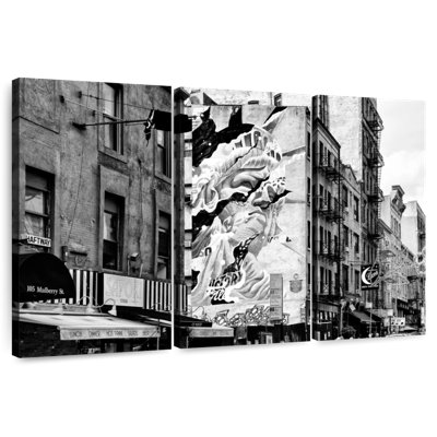Sireci Manhattan Urban Scene