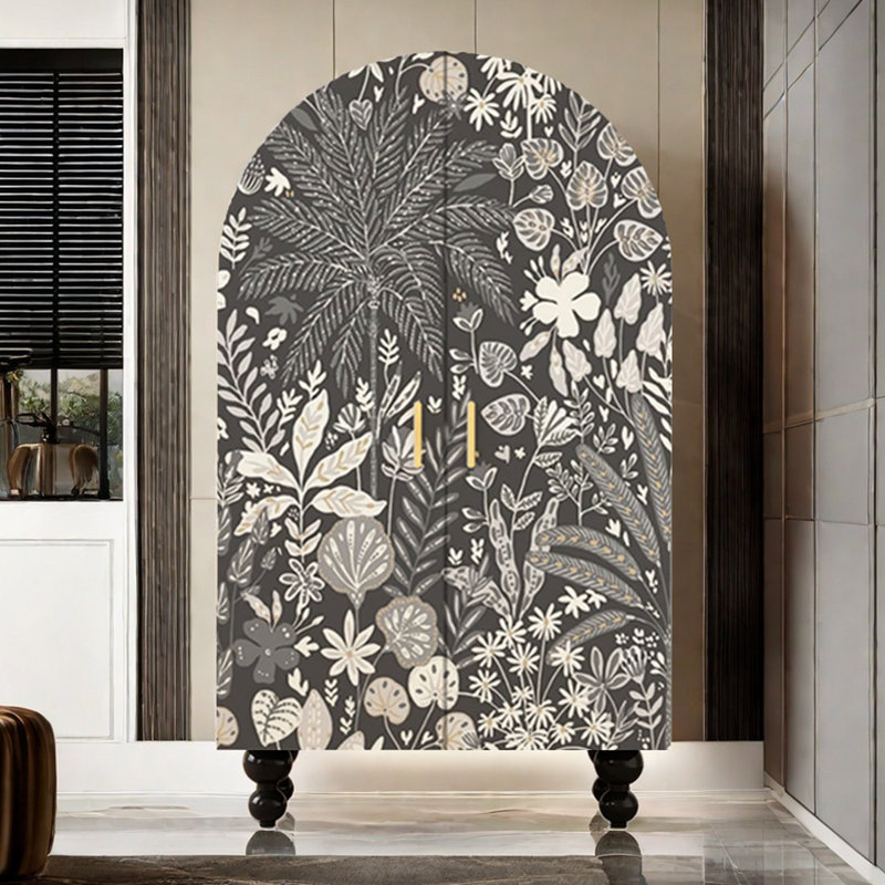Armoire arquée à deux portes avec portes artistiques