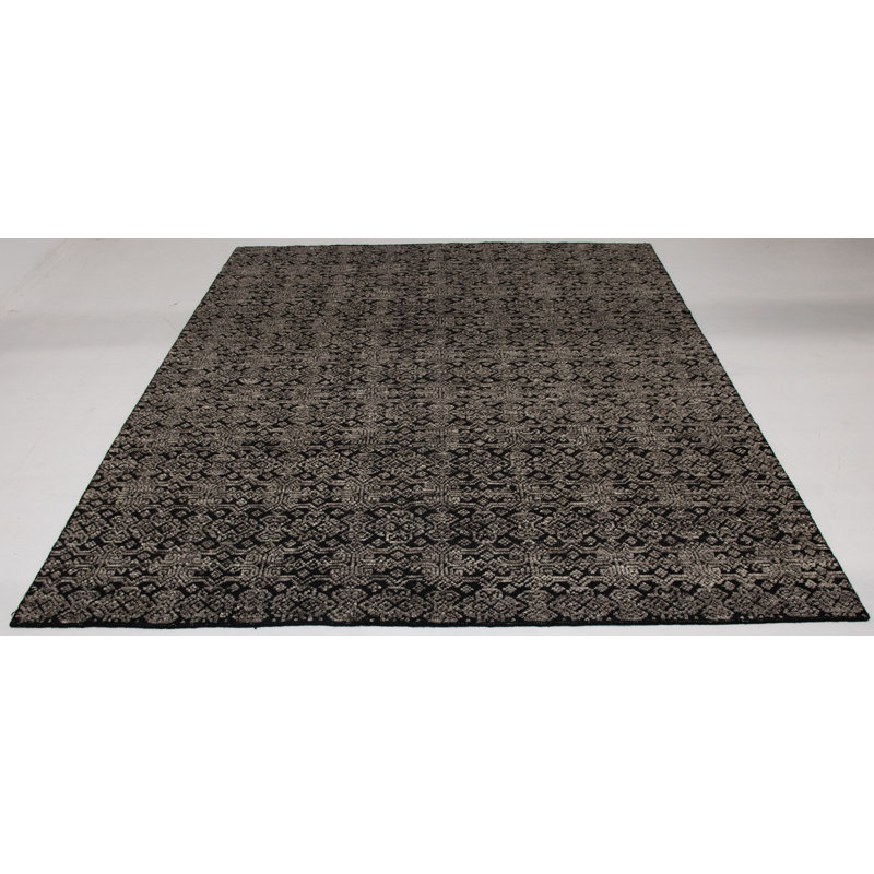 Handmade Cotton and Silk Geometric Area Rug