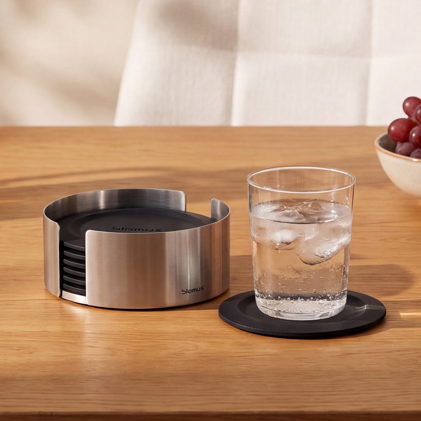 Lareto Coaster Set with Holder, Black