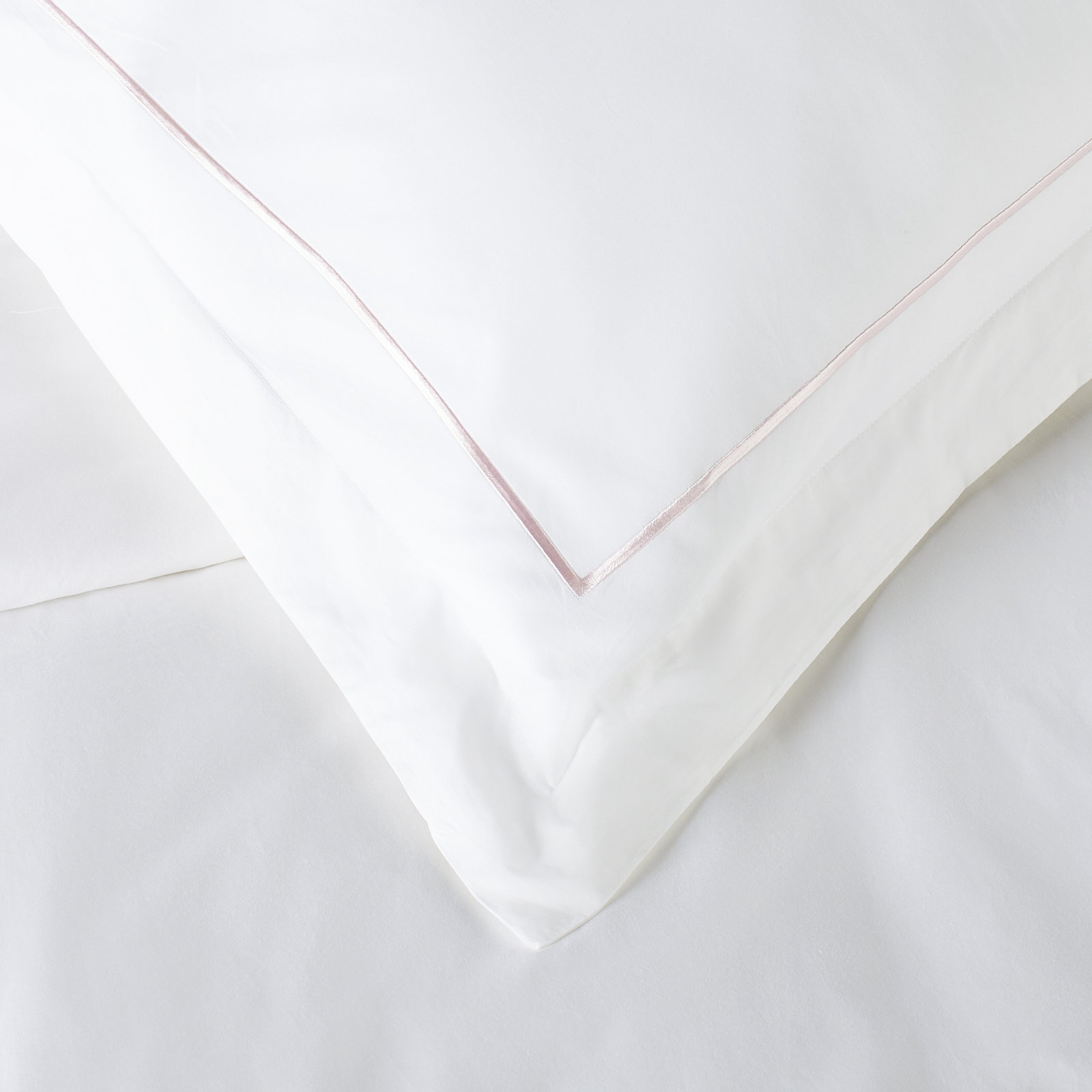 Benin Percale Duvet Cover Set, Rose/White, Full/Queen Duvet Cover + 2 Shams