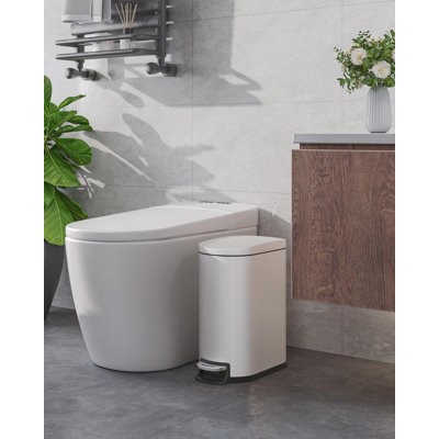 Poubelle de cuisine mince en acier inoxydable 1,6 gallon - Pédale à pédale - Couvercle à fermeture en douceur - Contrôle des odeurs - Seau intérieur amovible - Imperméable, peu encombrant pour la salle de bain, la chambre à coucher, le bureau - Blanc