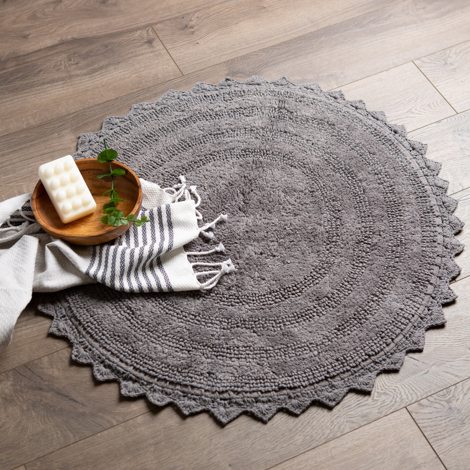 Lisk Circle Cotton Bath Rug, Gray