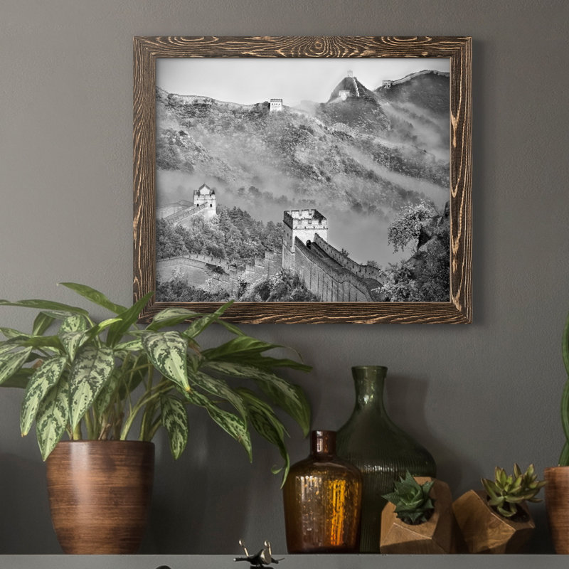 Great Wall Fog - reproduction de photo sur toile encadrée, H 24 po x l 18 po x P 1,5 po, Toile avec cadre en noyer