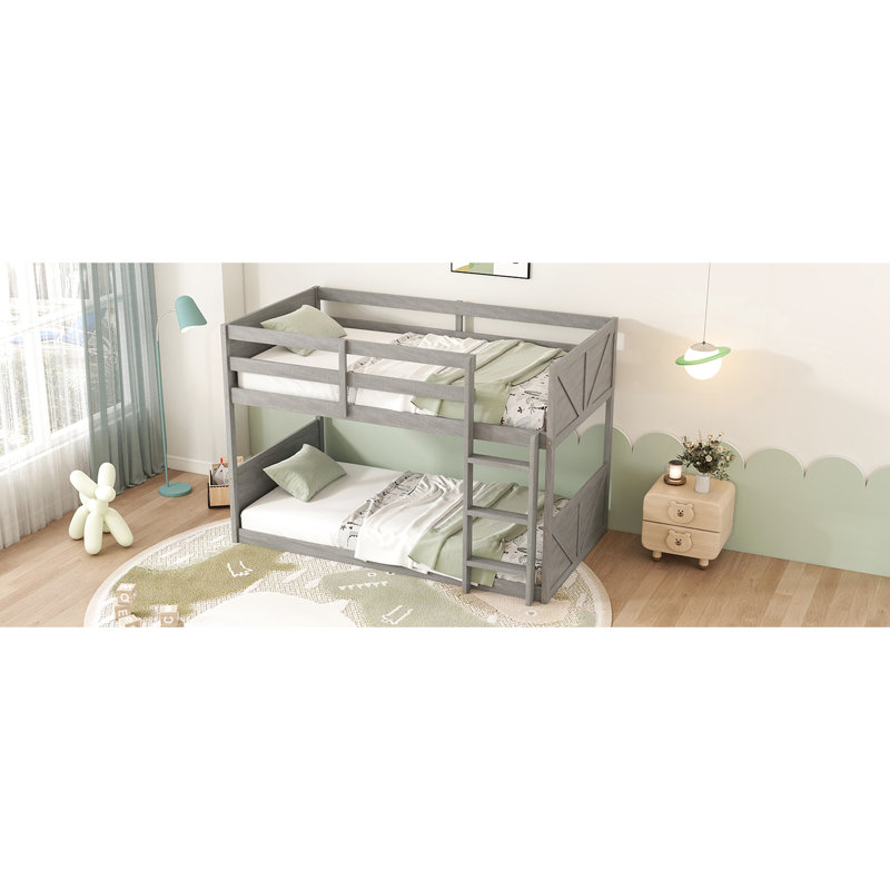 Lit simple superposé au-dessus du plancher, élégant et à la mode, blanc antique, conception peu encombrante, caractéristiques pour les amis avec du contreplaqué en bois d'hévéa, garde-corps, assemblage facile,