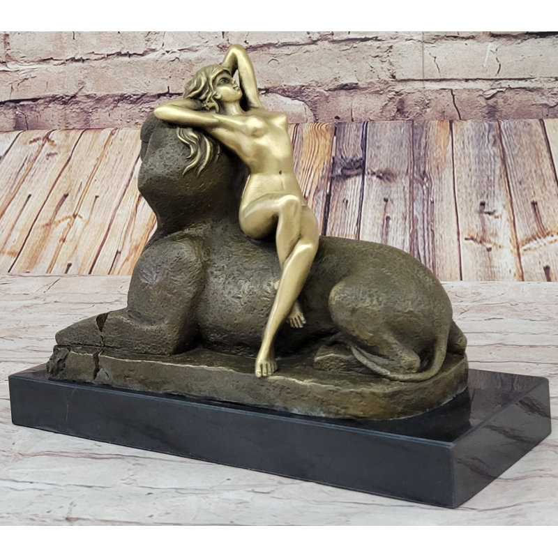 Figurines et sculptures