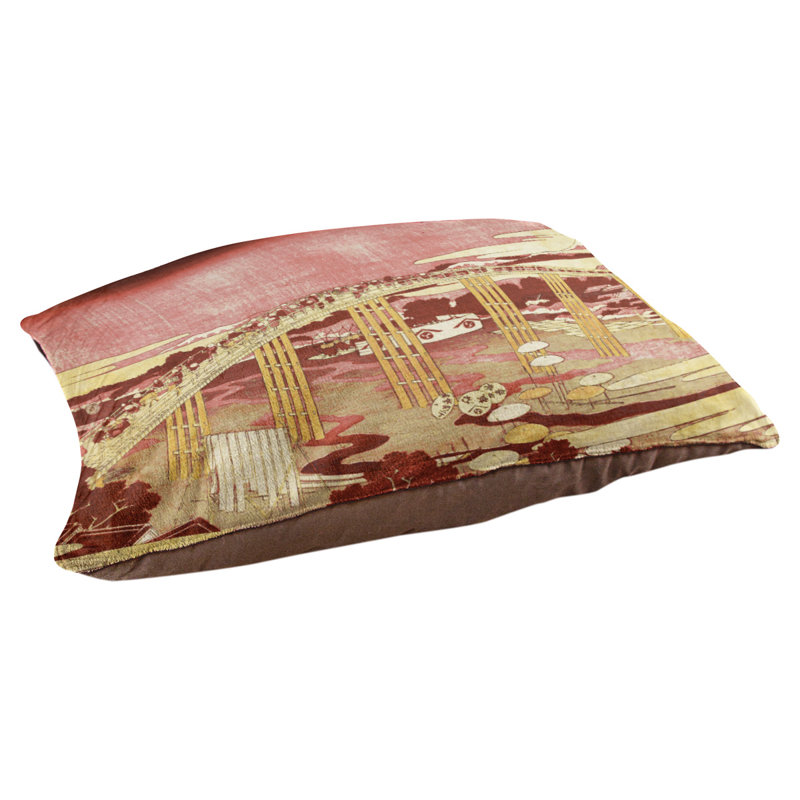 Coussin de conception japonaise bridge Burkart, L 32,5 po x l 42,5 po, Rouge / orange / brun foncé