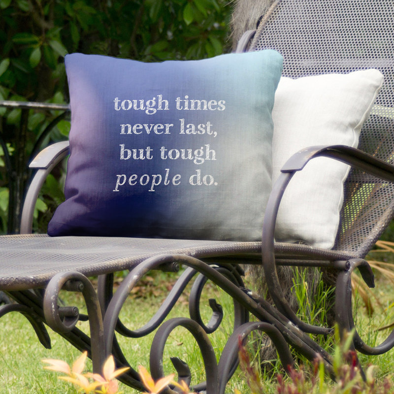 Coussin décoratif intérieur / extérieur Tough Times, Bleu / Blanc, 16 po x 1 po
