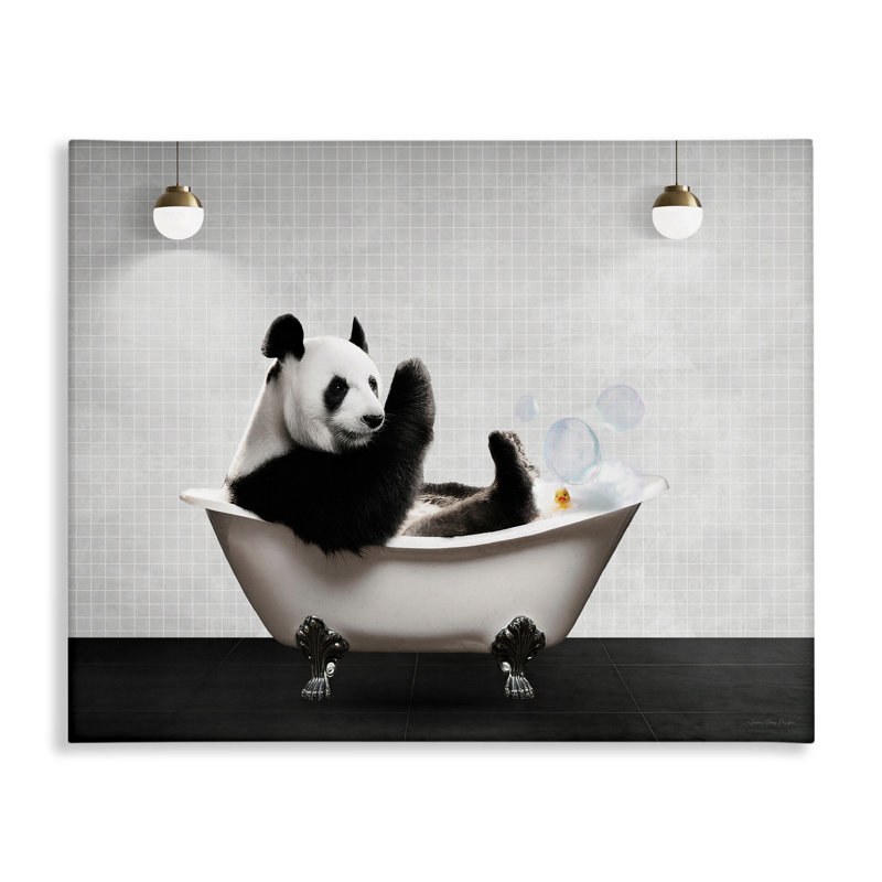 Panda dans une toile de bain à bulles moderne, design par Seven Trees Design, H 24 po x l 30 po