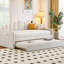 Lit de jour simple rembourré beige avec lit gigogne, canapé-lit en velours, accoudoir à chargement, tête de lit confortable, dossier à rayures verticales, rangement pour lit à livres