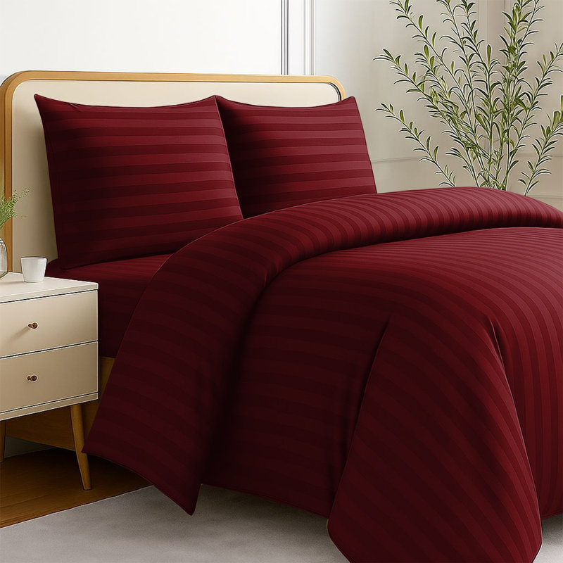 Striped 4-Piece Microfiber Bedding Set, Duvet Cover, Fitted Sheet & Pillowcases , Kingsize Duvet Cover + 3 Additional Pieces