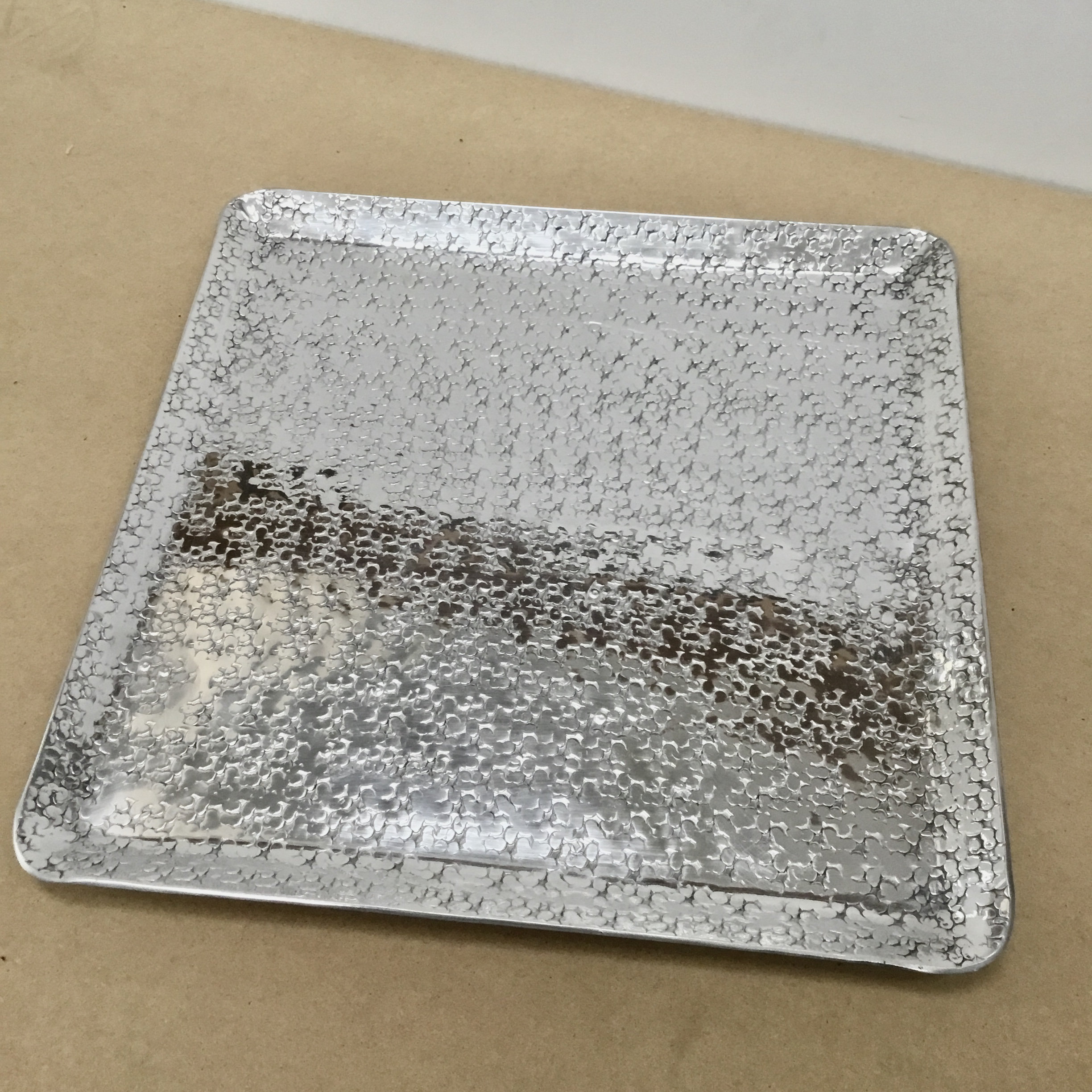 Herzförmiges Schmucktablett Aus Aluminium – Goldfarben, Gehämmerte Oberfläche | 15,2 X 14,9 Cm | Für Schmuck, Schlüssel & Deko
